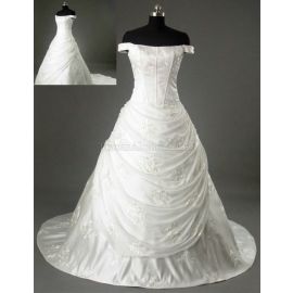 Vestido de novia formal plisado de raso con escote en los hombros