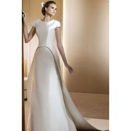 Vestido de novia atractivo de satén de manga corta de una línea