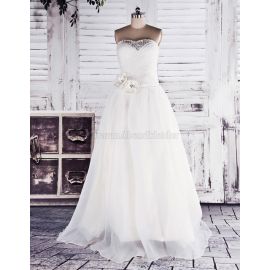 Vestido de novia romántico de cola capilla cintura natural con borde