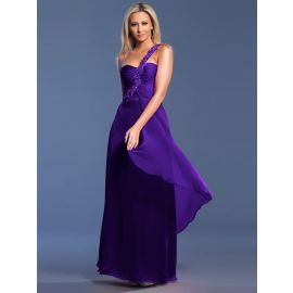 Elegantes vestidos de baile de un hombro púrpura largo