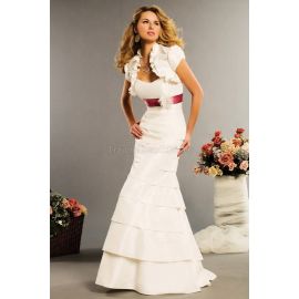 Storyline romántico sexy vestido de novia con cinturón