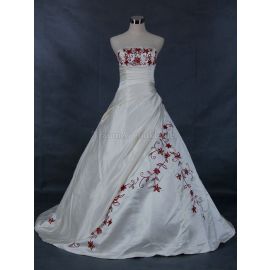 vestido de novia formal elegante con cuentas sin tirantes